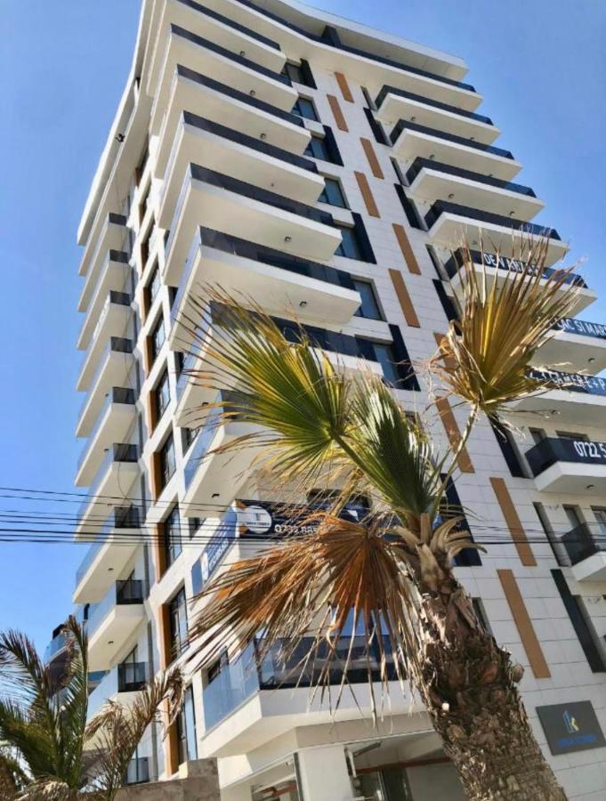 Studio303 By Allegio: Mamaia'S Seaside Luxury Near Finest Clubs & Beaches Exterior photo