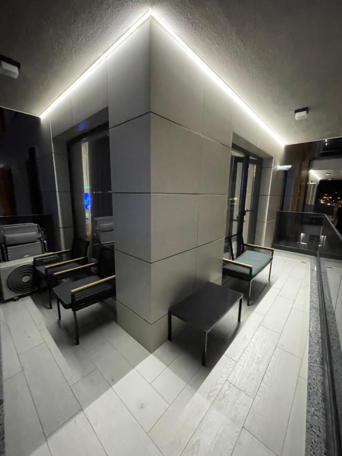 Studio303 By Allegio: Mamaia'S Seaside Luxury Near Finest Clubs & Beaches Exterior photo
