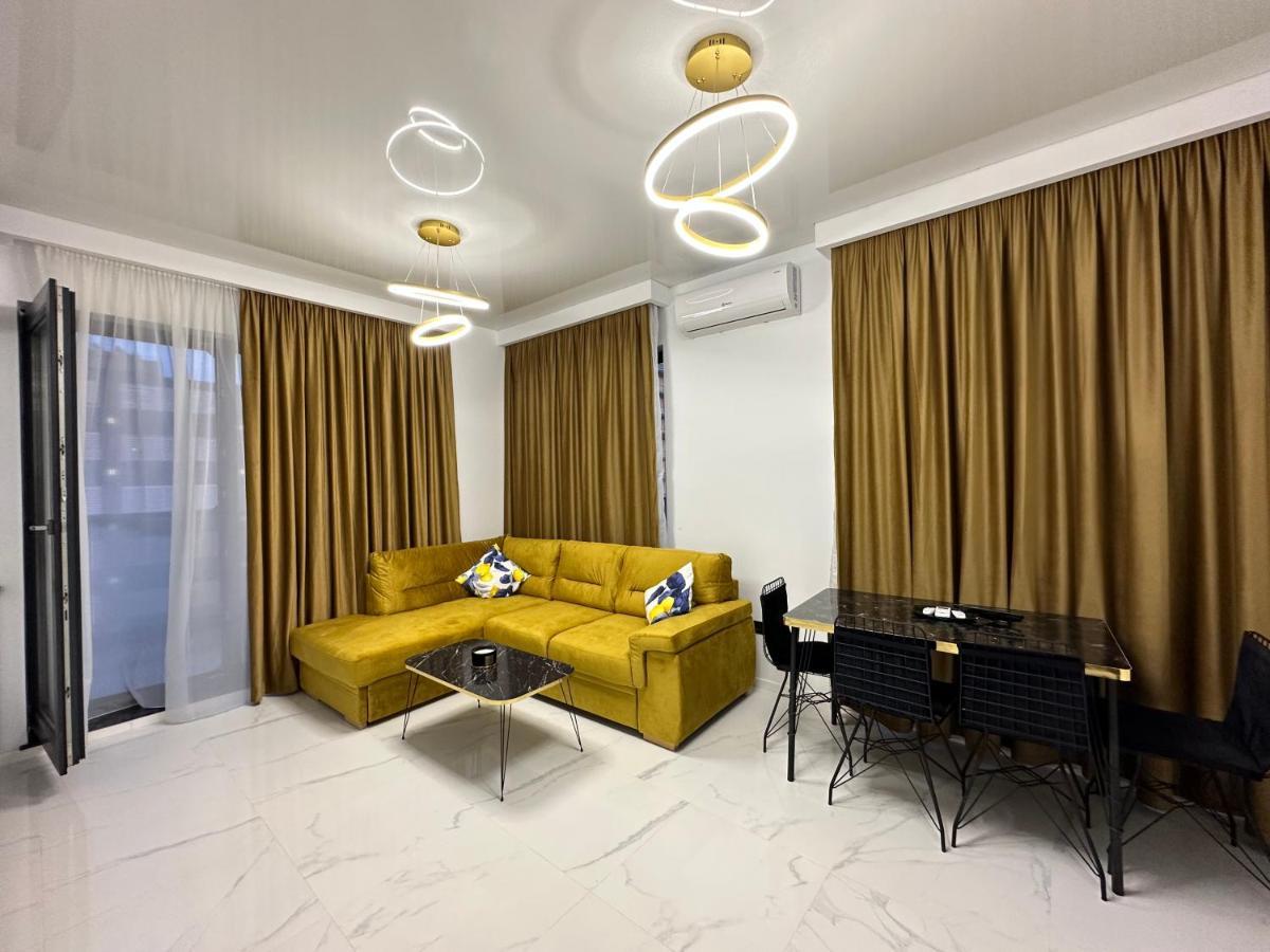 Studio303 By Allegio: Mamaia'S Seaside Luxury Near Finest Clubs & Beaches Exterior photo